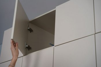 Шкаф 1200 мм Пальма с антресолью, Сатин (ДСВ) в Нижних Сергах - nizhnie-sergi.mebel-e96.ru