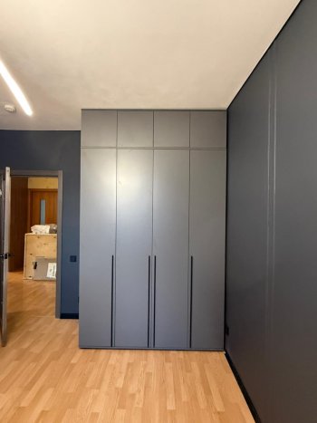 Шкаф 1600 мм 4-х створчатый Норд с антресолью графит (Миф) в Нижних Сергах - nizhnie-sergi.mebel-e96.ru